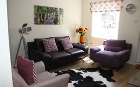 City Centre Town House With River Walks And Free Parking C27Hk